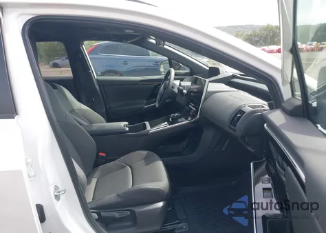 2025 Toyota Bz4X Xle z USA, uszkodzony, nr VIN JTMAAAAA4SA072203